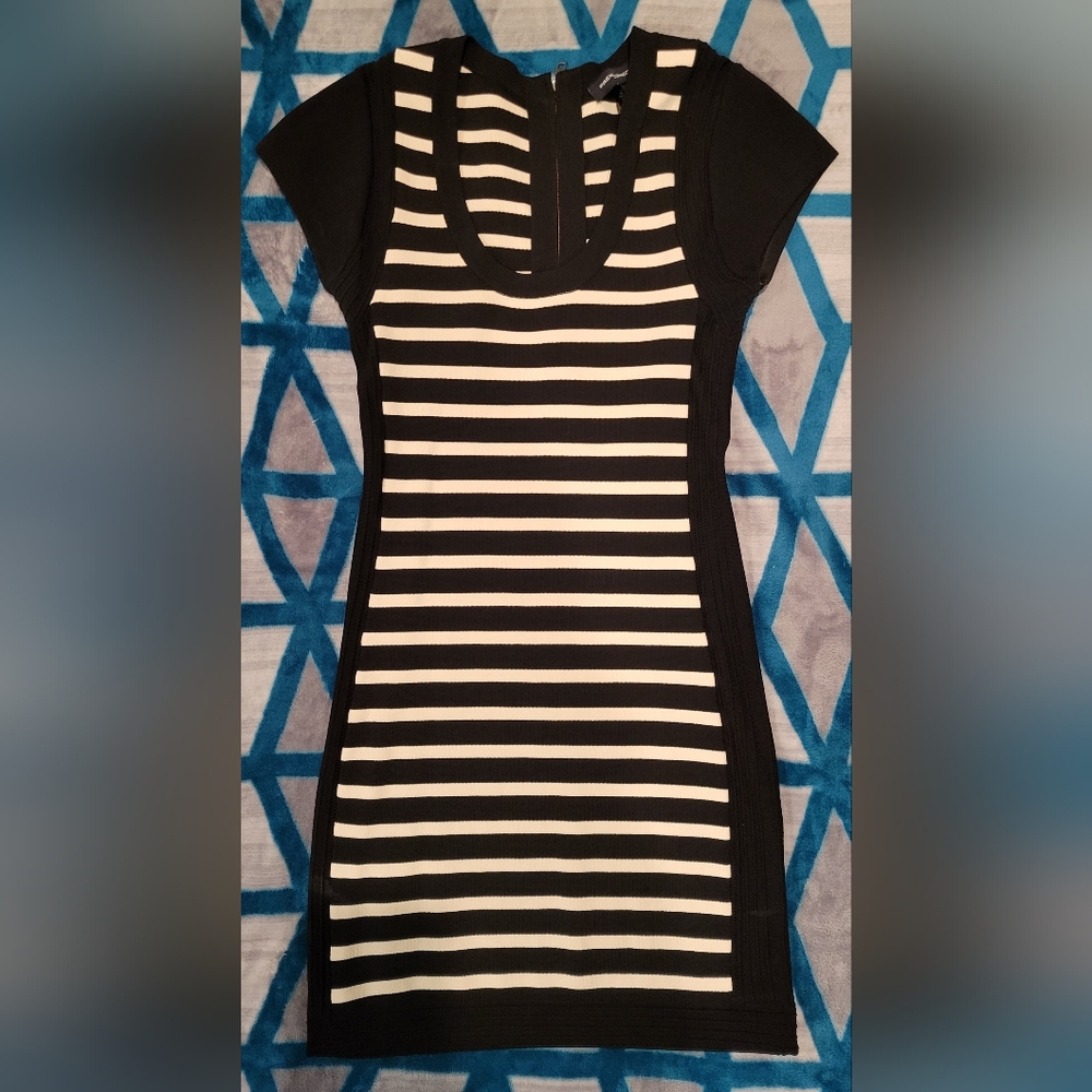 French Connection Dress Womens Size 8  Striped Knit Dani Bodycon Stretch Zipper